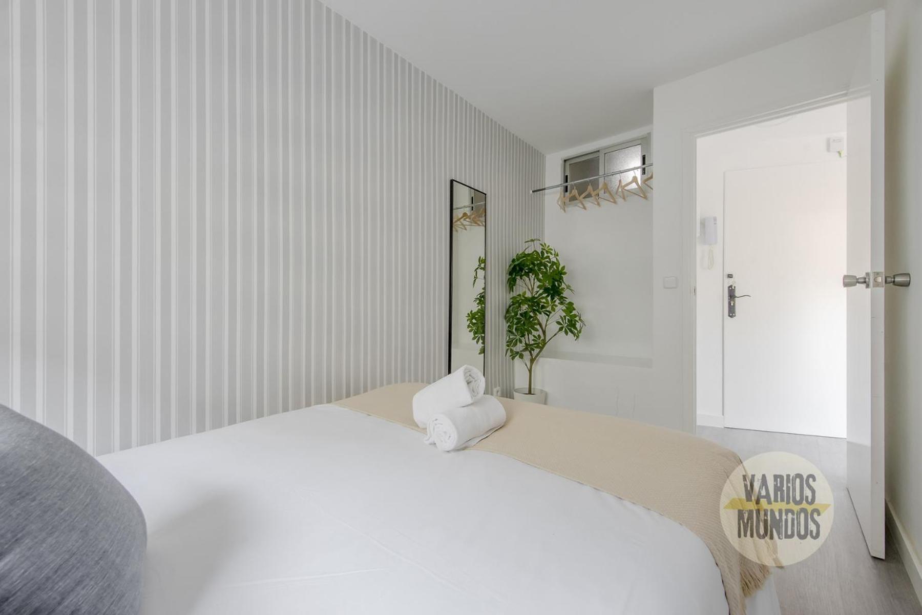 Atico Calle Silva Para 3Pax Con Terraza Esquina Con Gran Via E2 Мадрид Екстер'єр фото